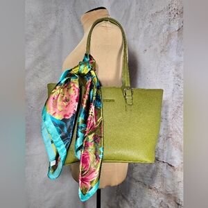 Rare Banuce Style 8 Leather Tote Shoulder Bag Amazing Green Color Never Carried